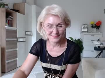 girl
        jasmin18v cam image #3301536