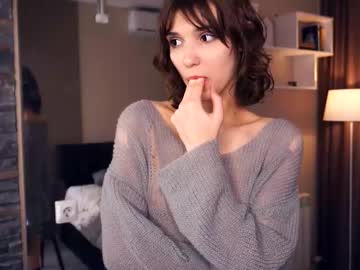 girl
        odettehatt cam image #4260430