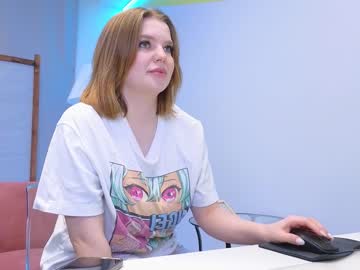 girl
        lovlybambi cam image #2223595