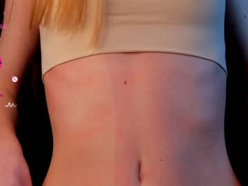 girl
        lolliis cam image #2142865
