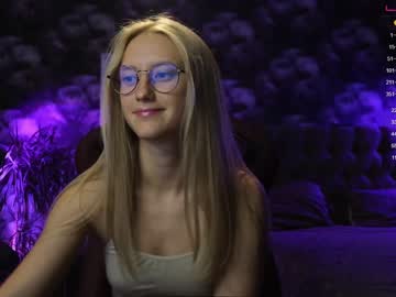 girl
        angeellina cam image #425540