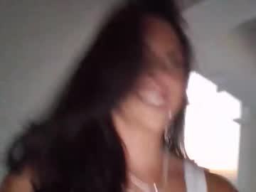 girl
        mariariccii cam image #4385507