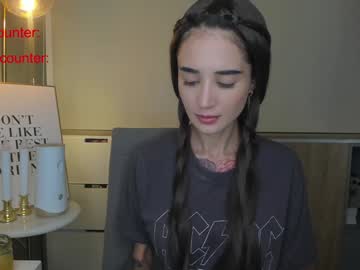 girl
        lonelly_lolly98 cam image #3322834