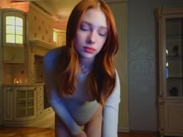 girl
        shirleywhitney cam image #2368554