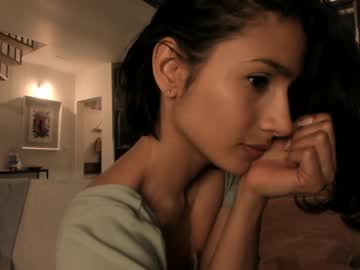 girl
        evatango cam image #692504