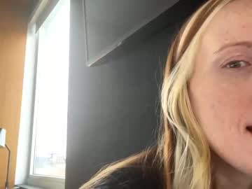 girl
        swedgirl_ cam image #916918