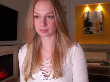 girl
        magic_couple13 cam image #1999122