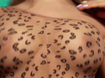 girl
        kittycaitlin cam image #2651500