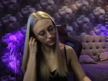 girl
        angeellina cam image #634433