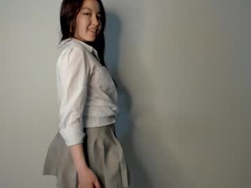 girl
        patriciahills cam image #954440