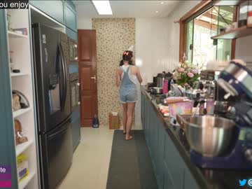 girl
        loollypop24 cam image #2760632