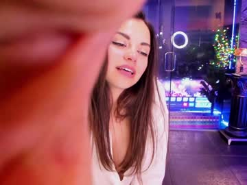 girl
        alma_pearl cam image #848871