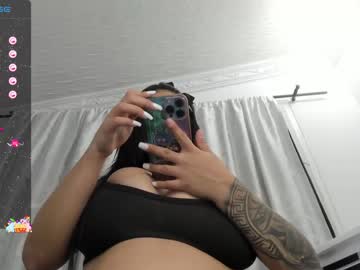 girl
        kaliffa_zoe cam image #2188077