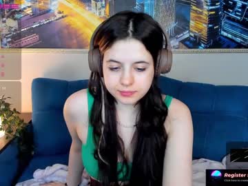 girl
        nessa_more cam image #425208