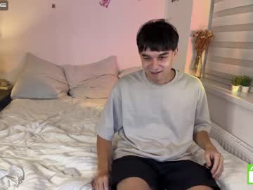 couple
        fkkmeplss cam image #1377247