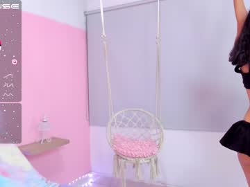 girl
        little_effy18 cam image #209754