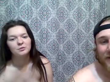 couple
        brunettebliss420 cam image #4022815