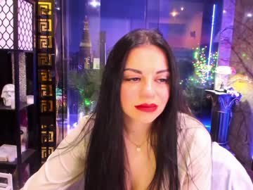 girl
        alma_pearl cam image #2256718