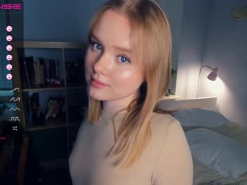 girl
        sun_shiiine cam image #876179