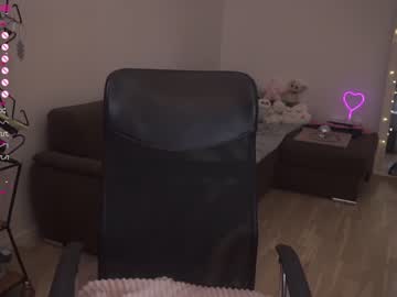 girl
        avrilxlust cam image #415654