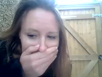 girl
        eatmypie69 cam image #1974582
