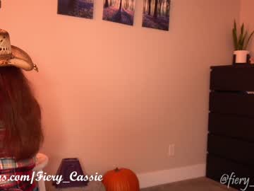 girl
        fiery_redhead cam image #1809916