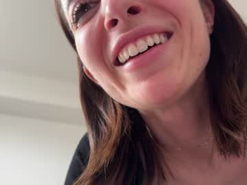 girl
        rosykindred cam image #2273134