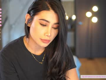 girl
        abie_owen cam image #1492847