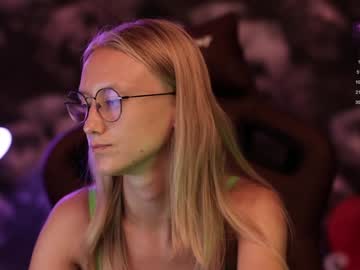 girl
        angeellina cam image #3278760