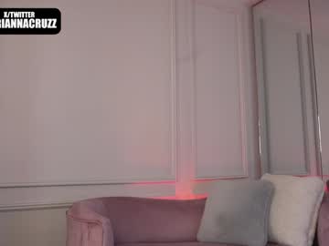 girl
        mariannacruzz cam image #3379697