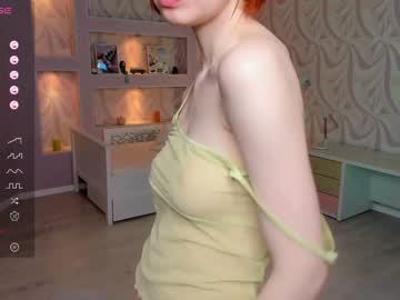 girl
        gingers_hugs cam image #2070606