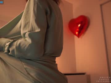 girl
        ms_seductive cam image #615589