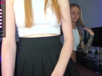 couple
        wonder_smile cam image #1209044