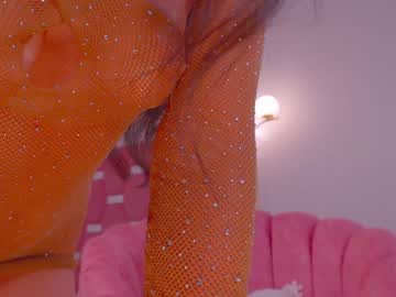 girl
        nicolle_mitchelle cam image #3301117
