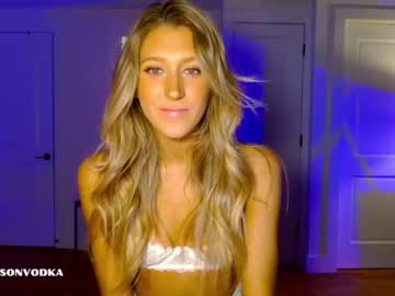girl
        addisonvodka cam image #522828