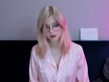girl
        grace_smit cam image #1724367