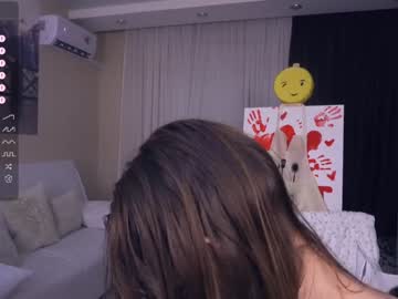 girl
        maydacarls cam image #2612895
