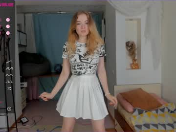 girl
        katherine_hi cam image #1411510