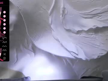 girl
        xenomy cam image #2327076