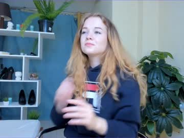 girl
        katherine_hi cam image #1348683