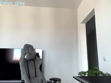 couple
        alissgrey cam image #2667389