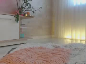 girl
        meryfoxxx cam image #2615827