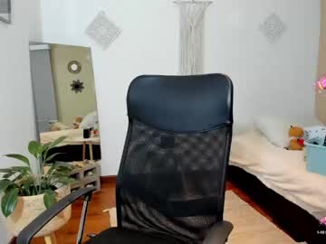 girl
        ohanna_ cam image #2777157
