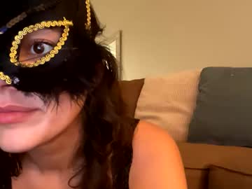 girl
        greek_goddess777 cam image #3631220
