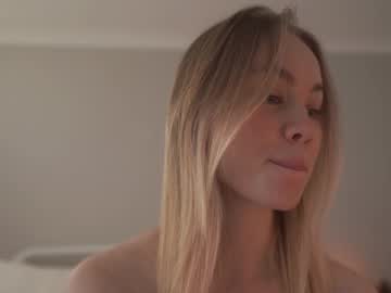 girl
        bibi_it_is cam image #4333839