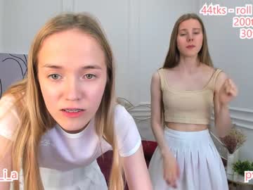 girl
        cassie_palmer cam image #1293998