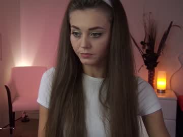 girl
        lettymoa cam image #162604
