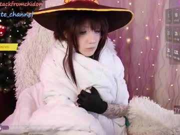 girl
        yourcutewaifu cam image #3804922