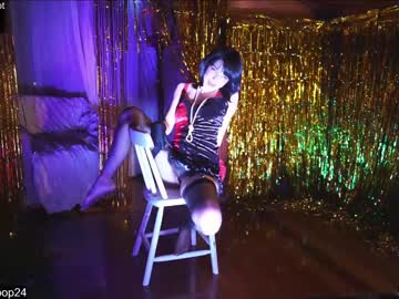 girl
        loollypop24 cam image #1243388