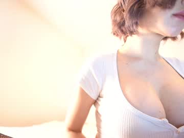 girl
        reei__ cam image #2141198